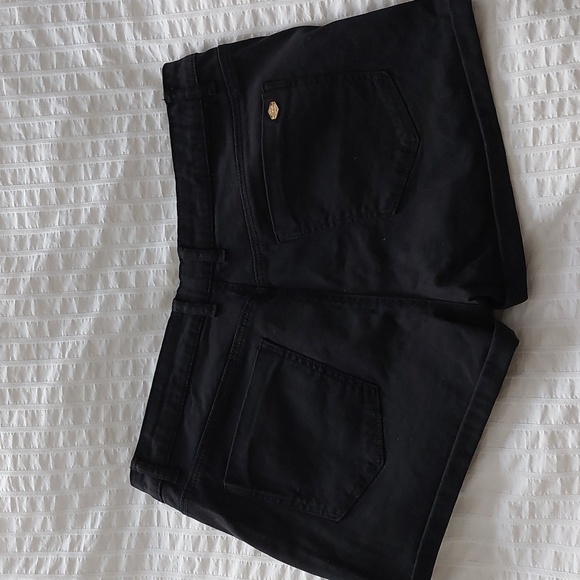 Stradivarius Jean Shorts NWOT Size 10/42 - Picture 2 of 3